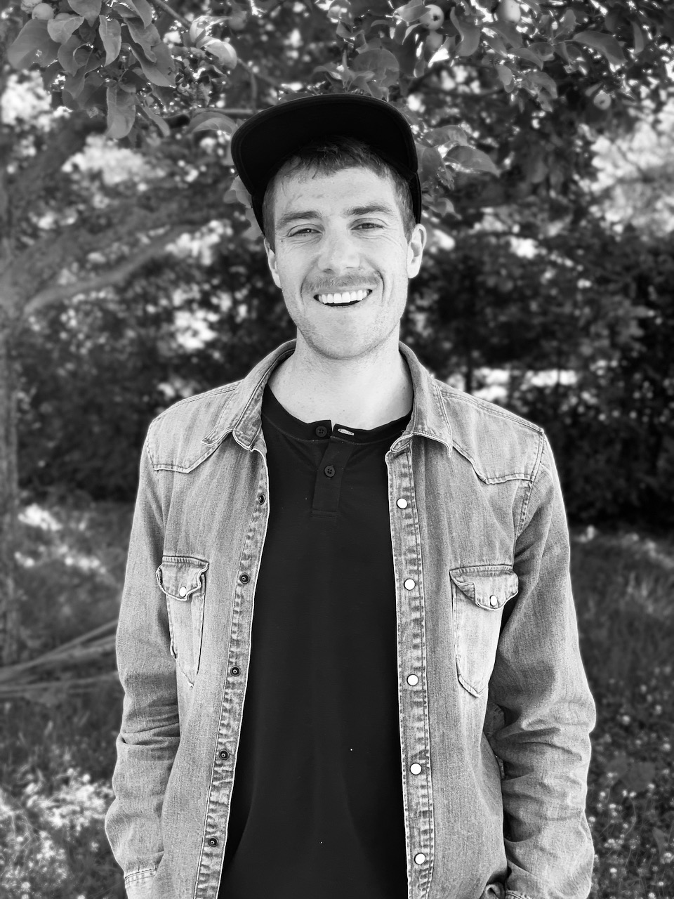 Le portrait de Guillaume Proulx-Bégin avec la banane